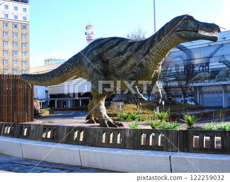Tyrannosaurus dinosaur robot at the west exit of Fukui Station Tyrannosaurus dinosaur robot at the west exit of Fukui Station 122259032