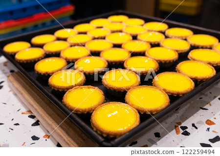 Hong Kong specialty "Egg tart" Hong Kong specialty "Egg tart" 122259494