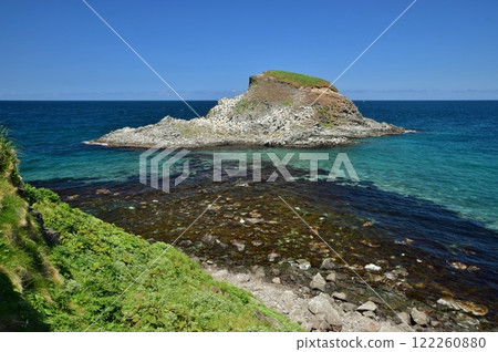 Day lilies in full bloom on Rishiri Island Day lilies in full bloom on Rishiri Island 122260880