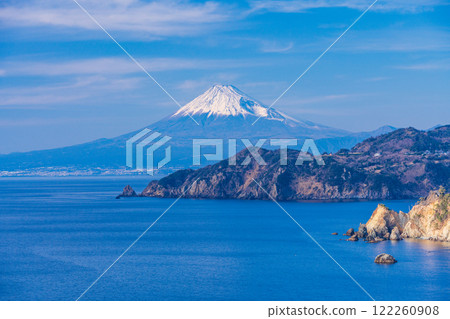 [靜岡縣] 西伊豆海岸線以外的富士山、小金崎、情人岬 122260908