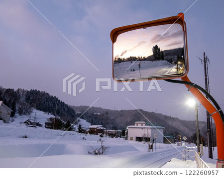 Mirror at Kamisakai Station Mirror at Kamisakai Station 122260957
