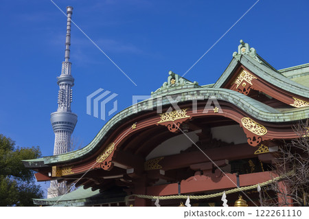 Kameido Tenjin Shrine and Tokyo Skytree 122261110