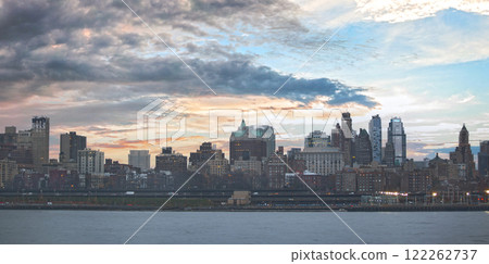 New York City 122262737