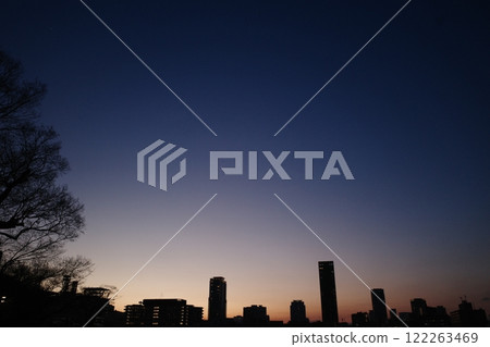 Night view of the city and nature 122263469