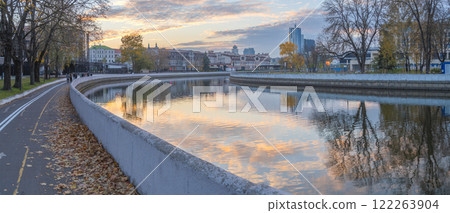 Svisloch river in the historical center of Minsk Svisloch river in the historical center of Minsk 122263904