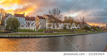 Autumn morning. Historical center of Minsk.   Belarus. 122263924