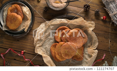 Traditional Christmas Rabanadas 122274707