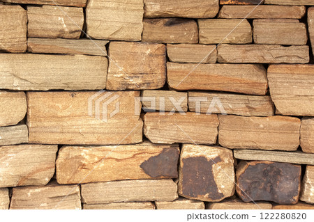 由磚塊製成的不規則形狀[背景材料] 122280820