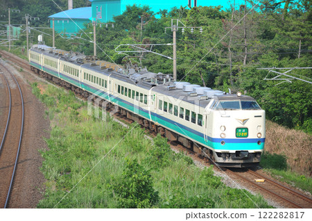 Shinetsu Main Line Dosokohama-Saigata JR East 485 series T17 train (Niigata) Kubikino Shinetsu Main Line Dosokohama-Saigata JR East 485 series T17 train (Niigata) Kubikino 122282817