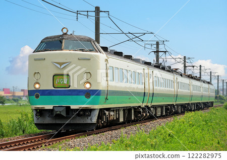 Uetsu Main Line Nishi-Shibata-Sasaki JR East 485 series T13 train (Niigata) Inaho Uetsu Main Line Nishi-Shibata-Sasaki JR East 485 series T13 train (Niigata) Inaho 122282975