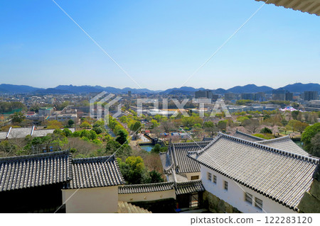 Kansai, Himeji, Inside Himeji Castle, View of the castle town and the Tono clan from the first floor of the main tower, Himeji City, Hyogo Prefecture (3) Kansai, Himeji, Inside Himeji Castle, View of the castle town and the Tono clan from the first floor of the main tower, Himeji City, Hyogo Prefecture (3) 122283120