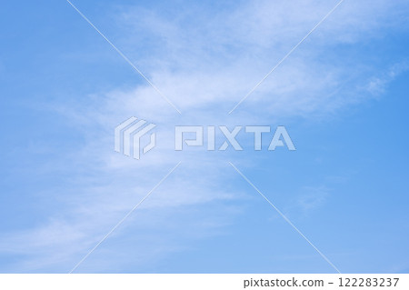 冬天的天空藍天晴朗的一月素材【神奈川縣橫濱市】 122283237