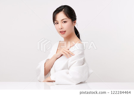Beautiful young asian woman with clean fresh skin on white background, Face care, Facial treatment, Cosmetology, beauty and spa, Asian women portrait. 122284464