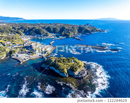 Ebisu Island and Susaki Port (Shimoda City, Shizuoka Prefecture) 122284629