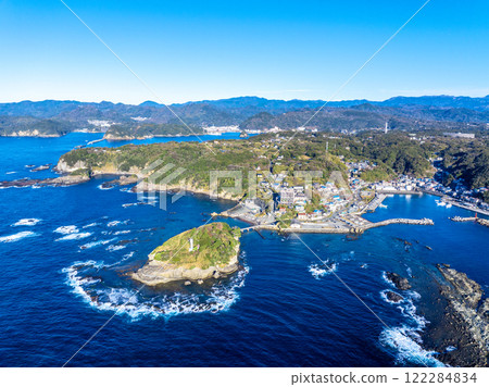 Ebisu Island and Susaki Port (Shimoda City, Shizuoka Prefecture) 122284834