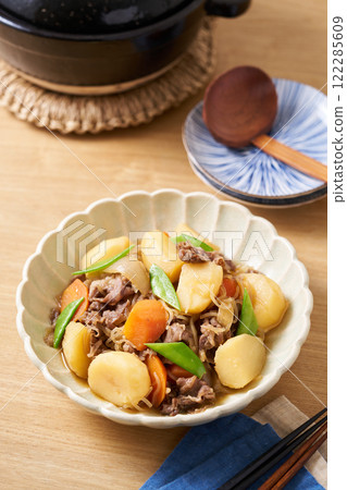 Basic Nikujaga (Beef and potatoes) Basic Nikujaga (Beef and potatoes) 122285609