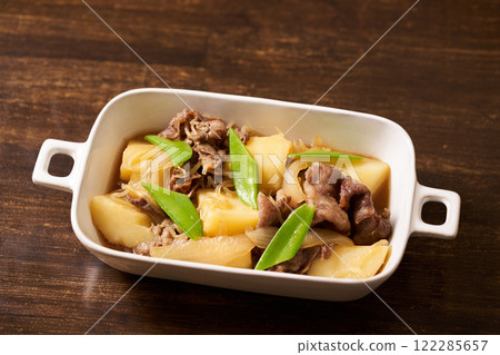 Basic Nikujaga (Beef and potatoes) Basic Nikujaga (Beef and potatoes) 122285657