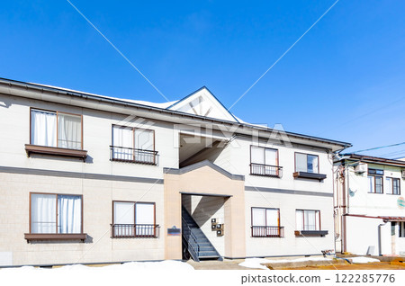 Modern apartment 122285776