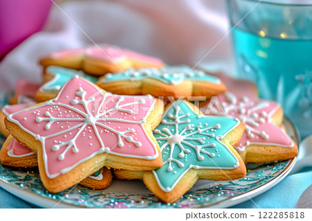 On a colorful festive plate, Hanukkah gelt and Christmas cookies come together in a delightful mix 122285818