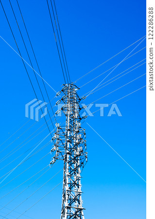 A power transmission tower towering in a clear sky b-2 High saturation contrast A power transmission tower towering in a clear sky b-2 High saturation contrast 122286288