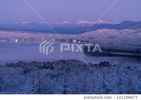 【山梨縣】從山中湖全景平台眺望冬季的南阿爾卑斯山 122286673
