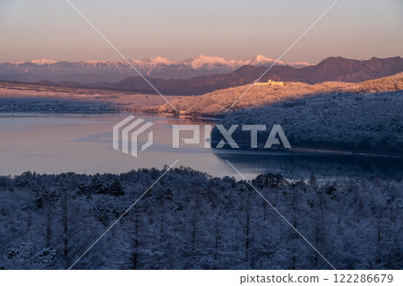 【山梨縣】從山中湖全景平台眺望冬季的南阿爾卑斯山 【山梨縣】從山中湖全景平台眺望冬季的南阿爾卑斯山 122286679