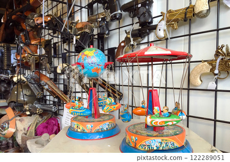 BARCELONA, SPAIN - MAY 09, 2018. Antiquary dealer shop in Barcelona. BARCELONA, SPAIN - MAY 09, 2018. Antiquary dealer shop in Barcelona. 122289051