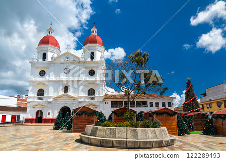 Cathedral of San Nicolas el Magno in Rionegro - Antioquia, Colombia, with a Christmas Tree and Christmas Market 122289493