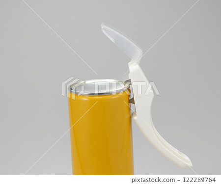 Spray can gas release Spray can gas release 122289764