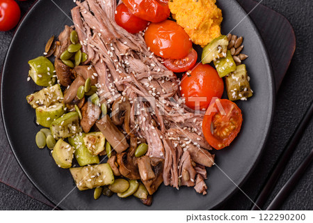 Boiled beef with vegetables, grains, seeds and spices 122290200