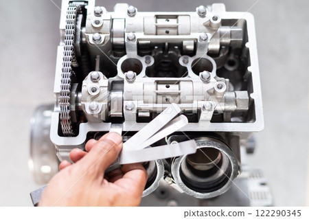 Fix valve clearance Fix valve clearance 122290345