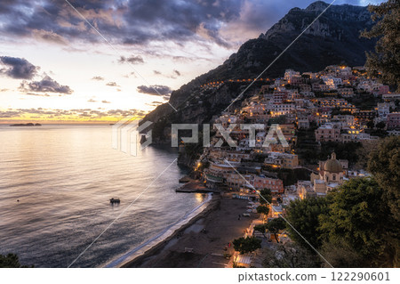 Positano Amalfi Coast Sunset View 122290601