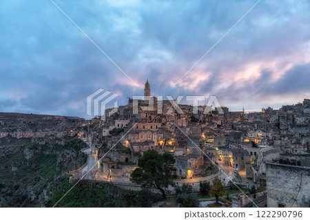 Sassi Sunset Viewpoint Matera 122290796