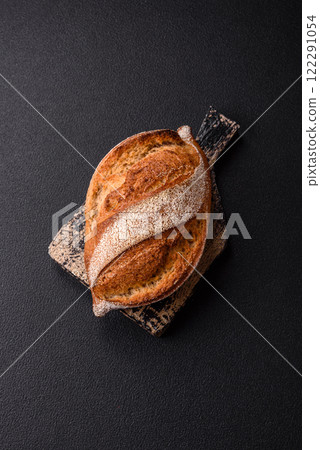 Homemade fresh crispy wholemeal bread Homemade fresh crispy wholemeal bread 122291054