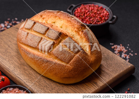 Homemade fresh crispy wholemeal bread Homemade fresh crispy wholemeal bread 122291082