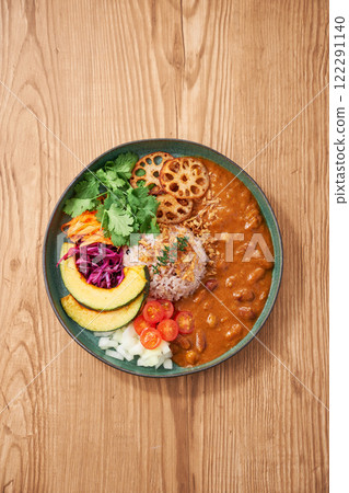 健康又時尚的蔬菜咖哩盤,配料豐富 健康又時尚的蔬菜咖哩盤,配料豐富 122291140