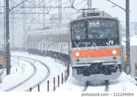 [JM] Snowy Musashino Line 205 Series 5000 122294064