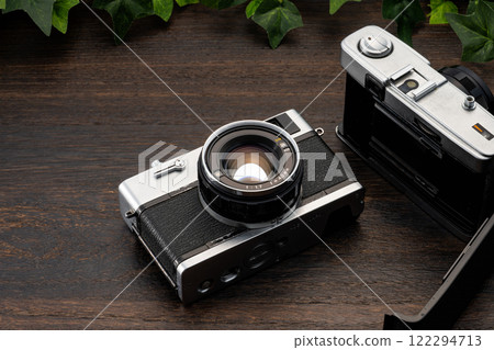 Old film camera Old film camera 122294713
