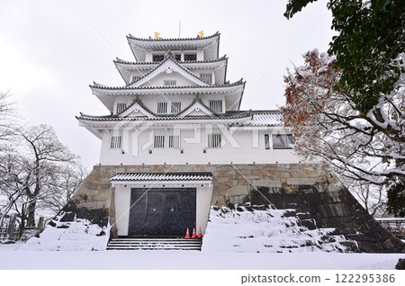 Snow scene of Sunomata Ichiya Castle (Ogaki City, Gifu Prefecture) Snow scene of Sunomata Ichiya Castle (Ogaki City, Gifu Prefecture) 122295386