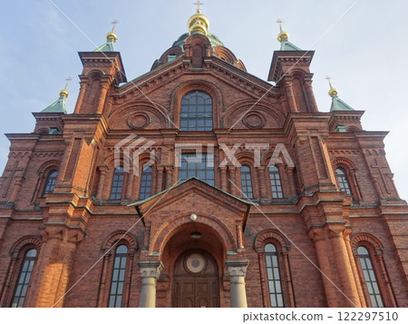 [Finland] Front view of the Uspenski Cathedral (Helsinki) 122297510