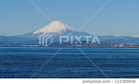 Mount Fuji from Enoshima 122300056