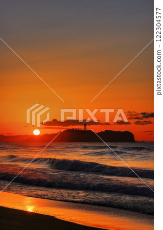 Sunrise over Enoshima (from Tsujido Beach) Sunrise over Enoshima (from Tsujido Beach) 122304577