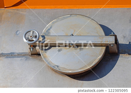 Tanker Reservoir Cover Tanker Reservoir Cover 122305095