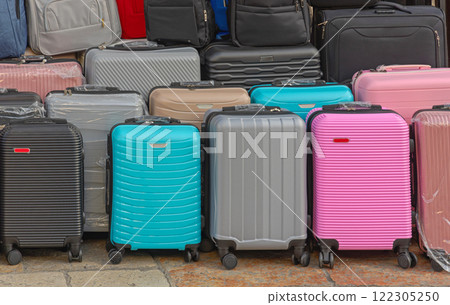 Hard Side Suitcases 122305250