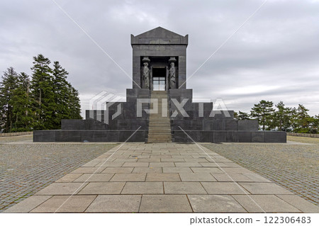Avala Unknown Hero Monument 122306483