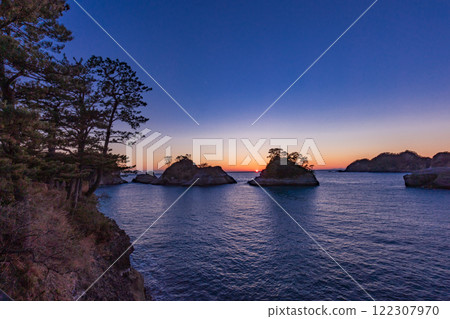 (靜岡縣)西伊豆堂島的夜景日落/日落 (靜岡縣)西伊豆堂島的夜景日落/日落 122307970