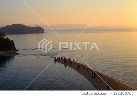 Tourists crossing Shodoshima Angel Road-2 Tourists crossing Shodoshima Angel Road-2 122308765