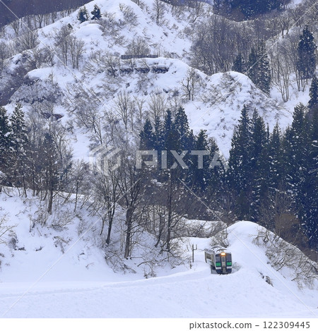 Snowy landscape Tadami line 122309445