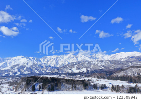 冬季的白馬：北阿爾卑斯山和滑雪勝地 122309942