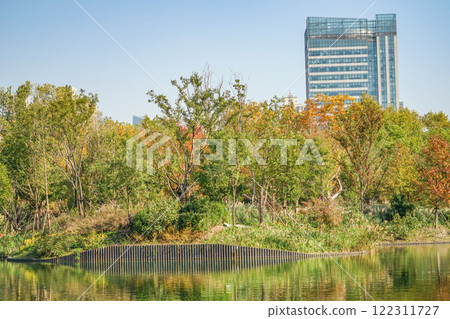 Shanghai Zhongshan Park 122311727
